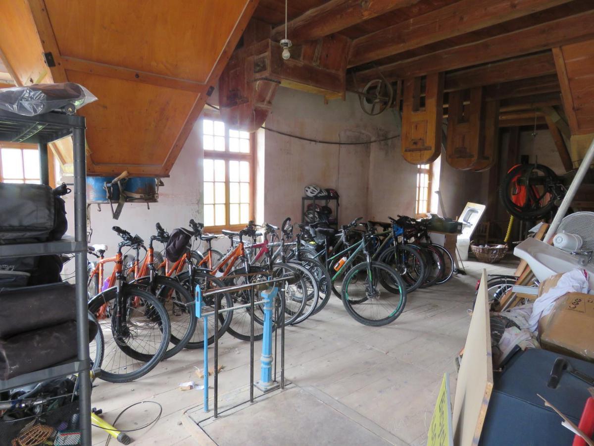 Mill House Apartment And Camping 柳托梅尔 外观 照片
